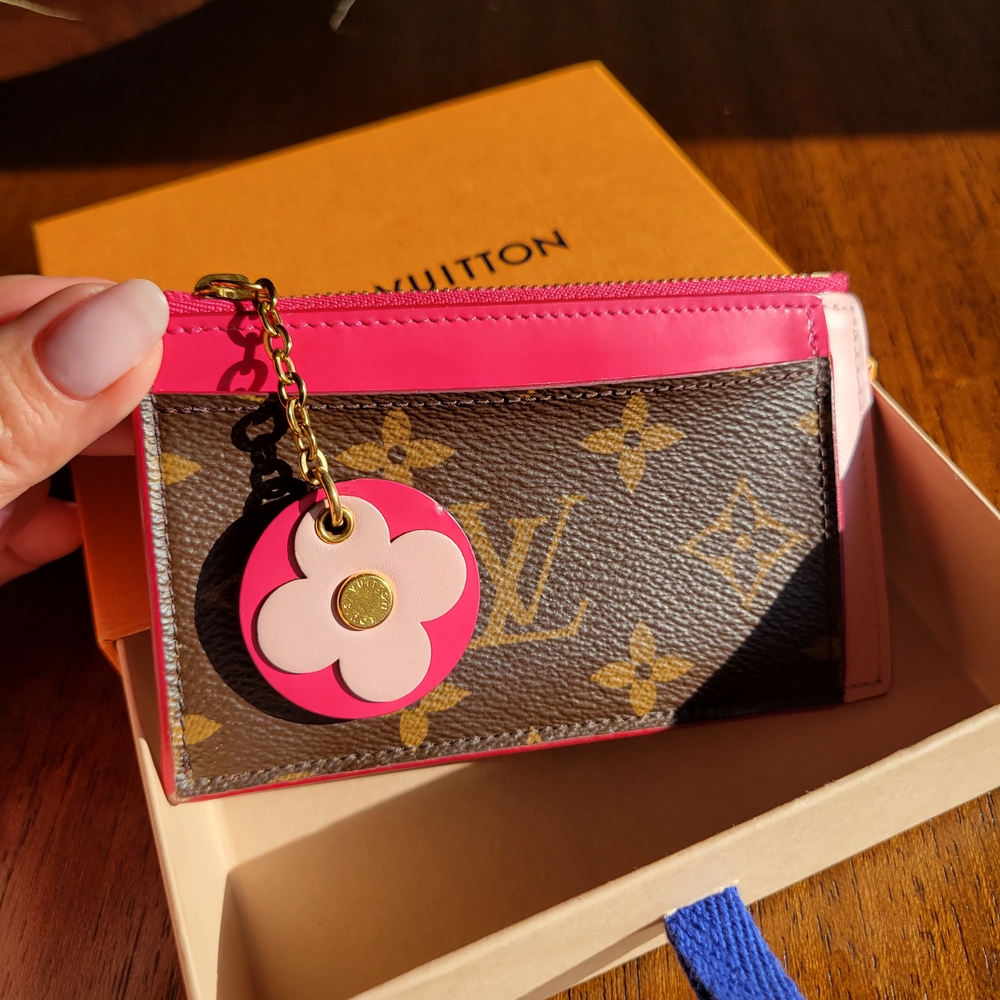🌸 Louis Vuitton Monogram Blooming Flower Zipped Card Holder